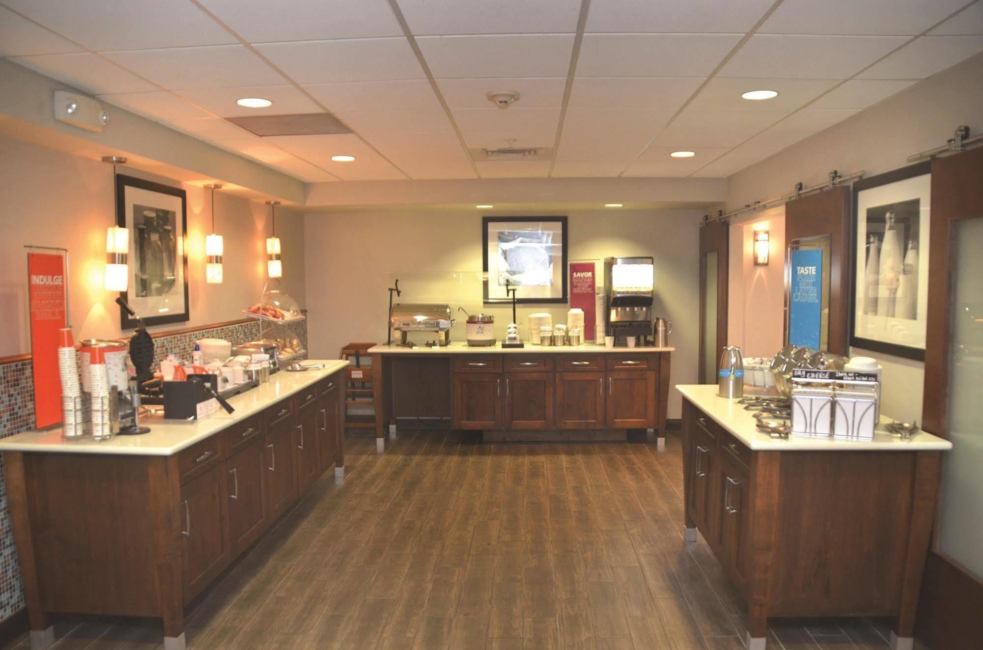 Hampton Inn & Suites Navarre Zewnętrze zdjęcie